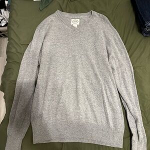 St. John’s Bag Gray V-Neck Men's Sweater, size large